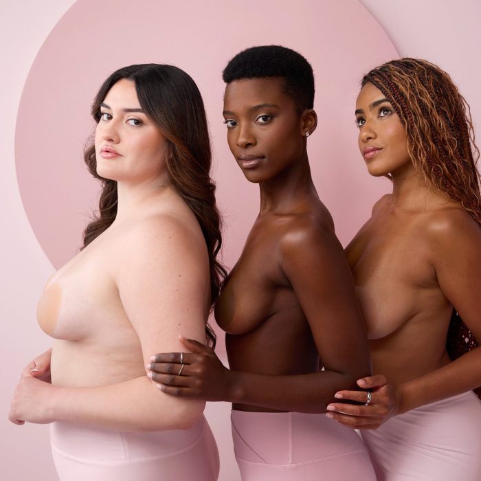 CAKES_circles_model_group_shot_4611_2000x2667copy_0bc3e2f7-2494-4069-85b6-a8c4bbba65c5.jpg CAKES_circles_model_group_shot_4611_2000x2667copy_0bc3e2f7-2494-4069-85b6-a8c4bbba65c5.jpg